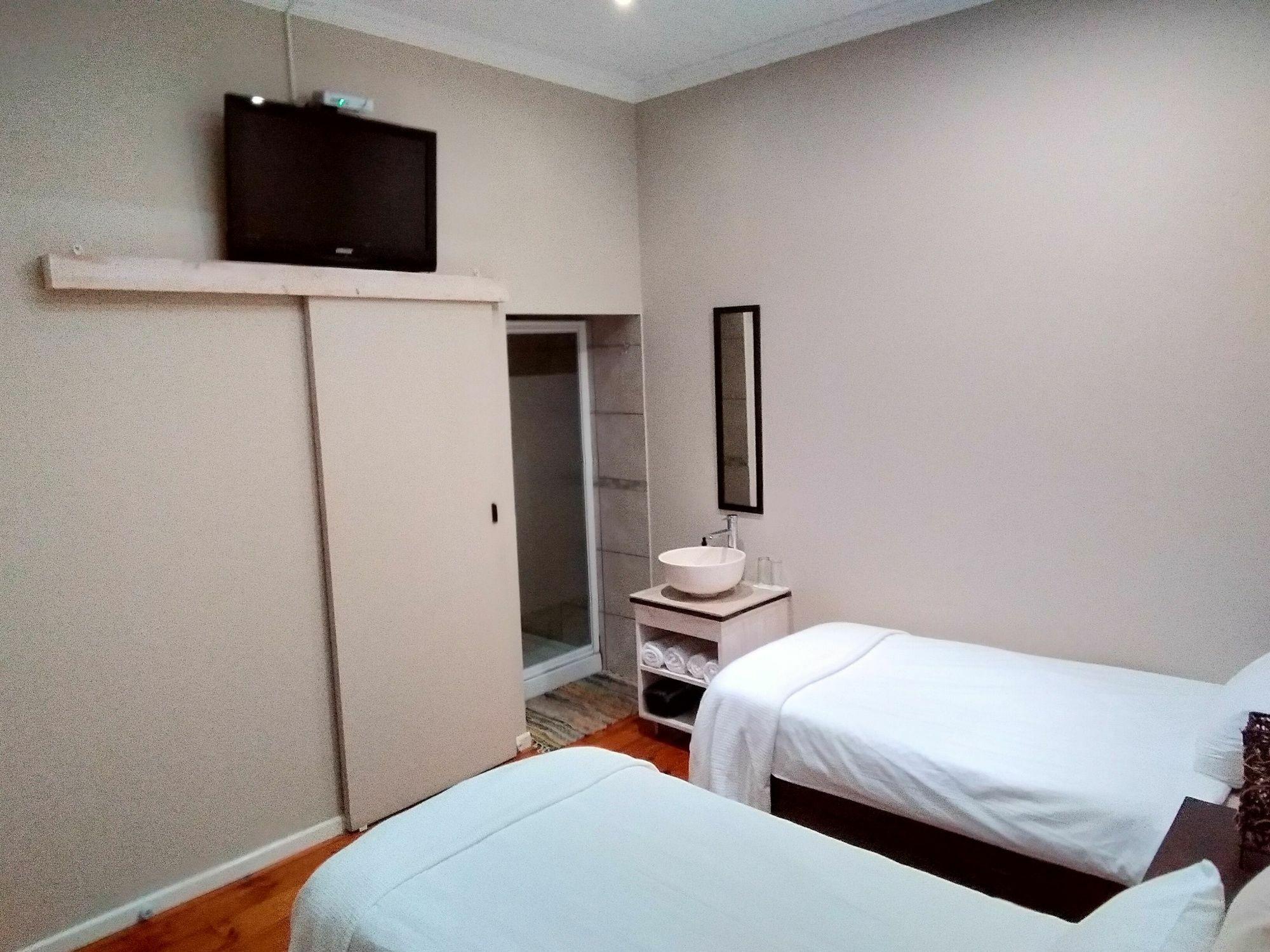 Guesthouse On Irvine بورت اليزابيث المظهر الخارجي الصورة
